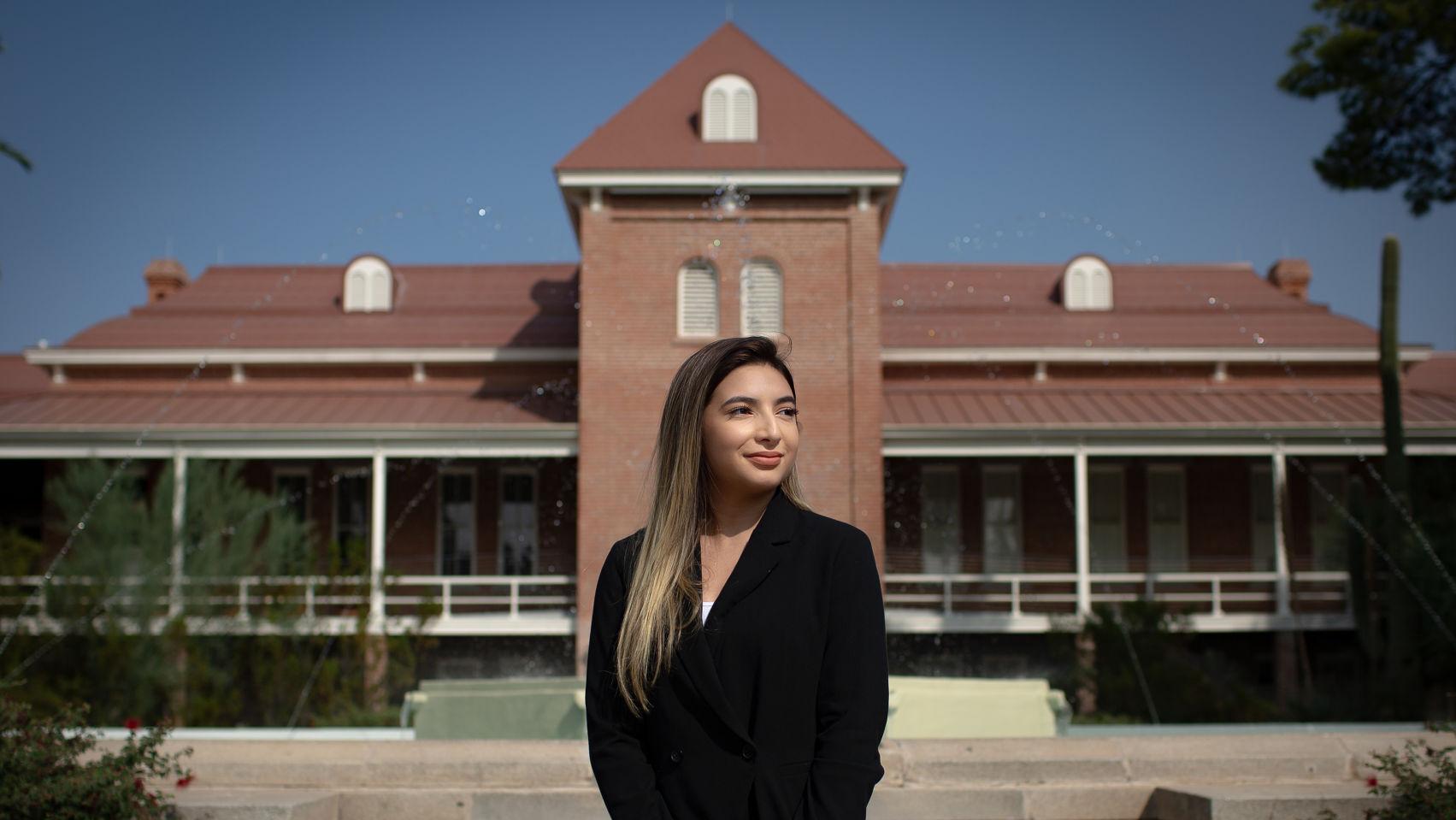 5 mitos que hacen creer a latinos que pagar la universidad es imposible